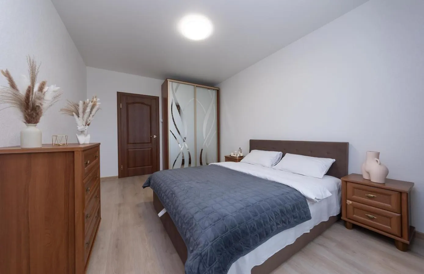 Двухкомнатные Апартаменты На Осокорках Kyiv Apartment